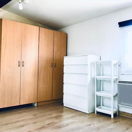 Ferienwohnung Comfy Duplex In The Middle Of Fontainebleau Exterior foto