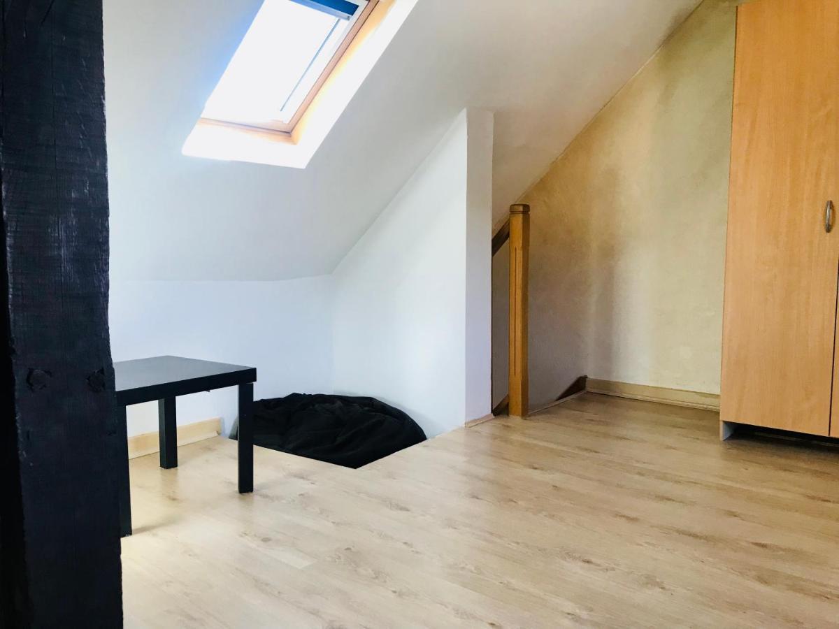 Ferienwohnung Comfy Duplex In The Middle Of Fontainebleau Exterior foto